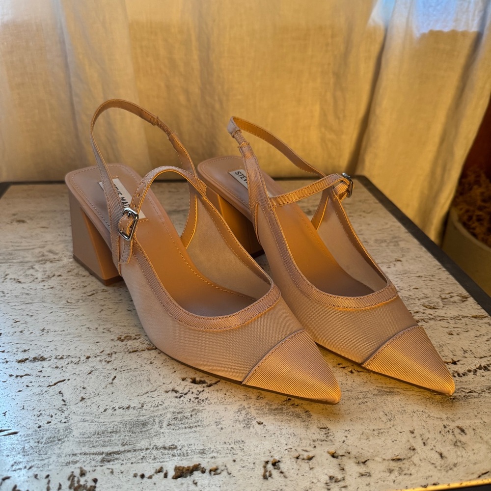 Steve Madden Suelyn Nude Block Heels